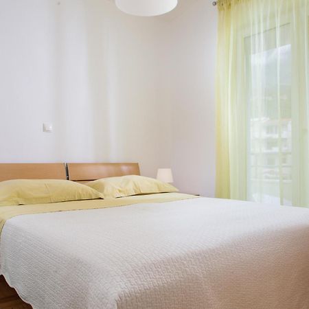 Apartments Ivandic Тучепи Екстер'єр фото